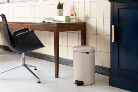 мусорное ведро brabantia newicon 149948 20 л, бежевое