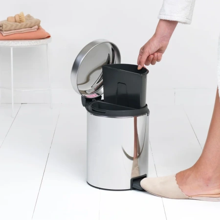 мусорное ведро brabantia newicon 280481 2х2 л, стальное полированное